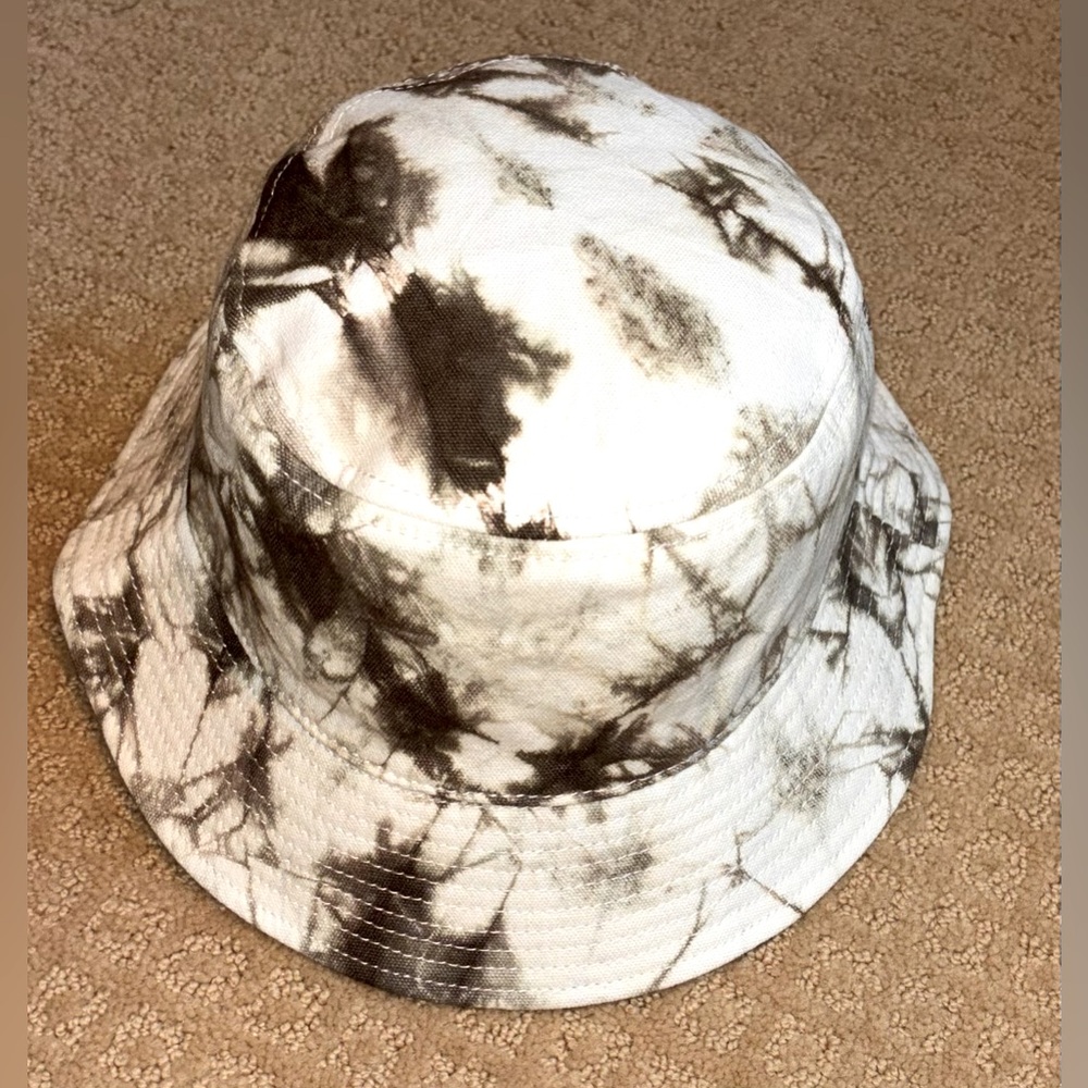 NWT Madewell Tie-Dye Short-Brimmed Bucket Hat M/L